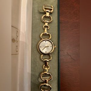 Gucci Horsebit 18k Gold Plated Bracelet Bangle Watch